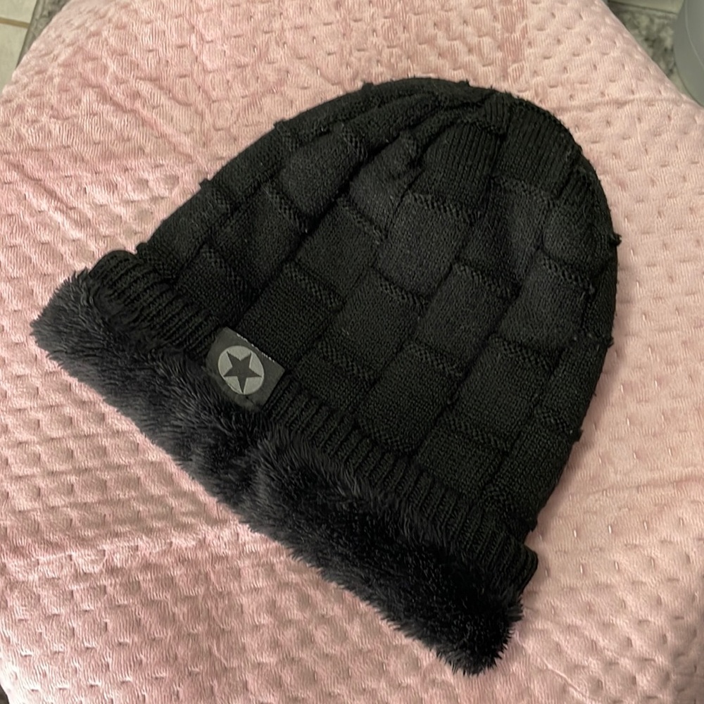 Black Slouchy Beanie
